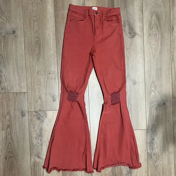 Sneak Peek Rust Burnt Orange Colored Bell Bottom Flare Jeans Size 3 / 26 - Picture 1 of 6